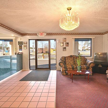 Super 8 By Wyndham Bryant Little Rock Area Motel Interior foto